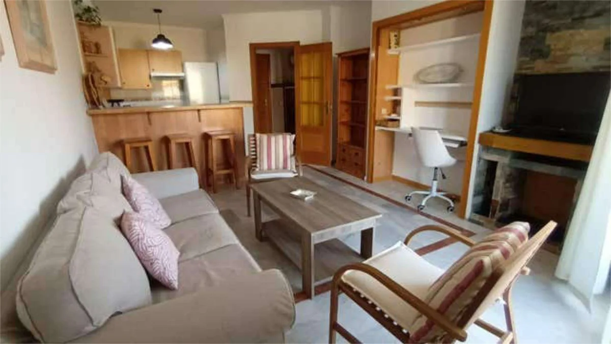Flat with swimming pool in San Luis de Sabinillas