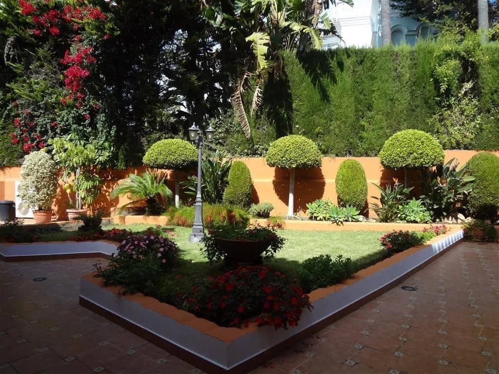 Villa for sale in Marbella